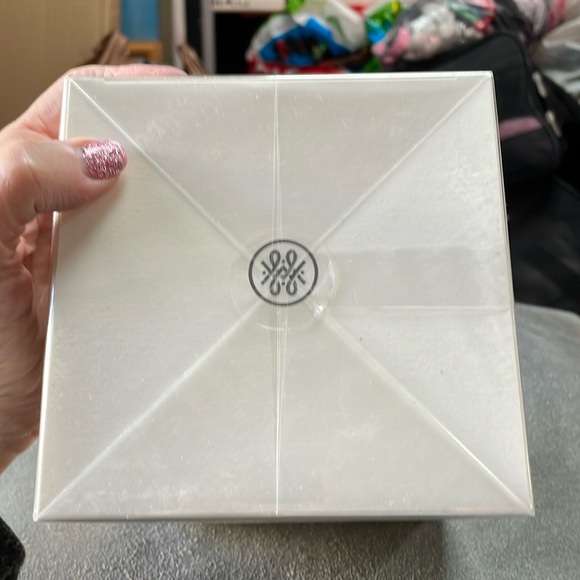 “THUCASSI” NIB Exquisite 2 Wick Candle - Picture 8 of 9